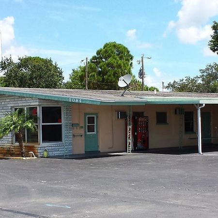 Campbell Motel Cocoa Exterior photo